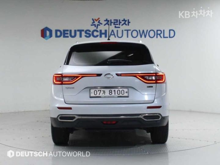 Renault QM6 2.0 2WD RE Signature 5