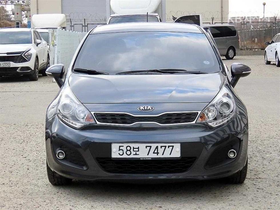 2012 kia pride