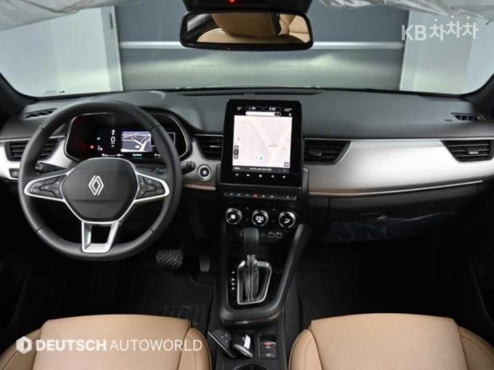 Renault Arkana 1.6 GTe Iconic 8