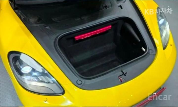 Porsche Cayman 718 2.5 S 6