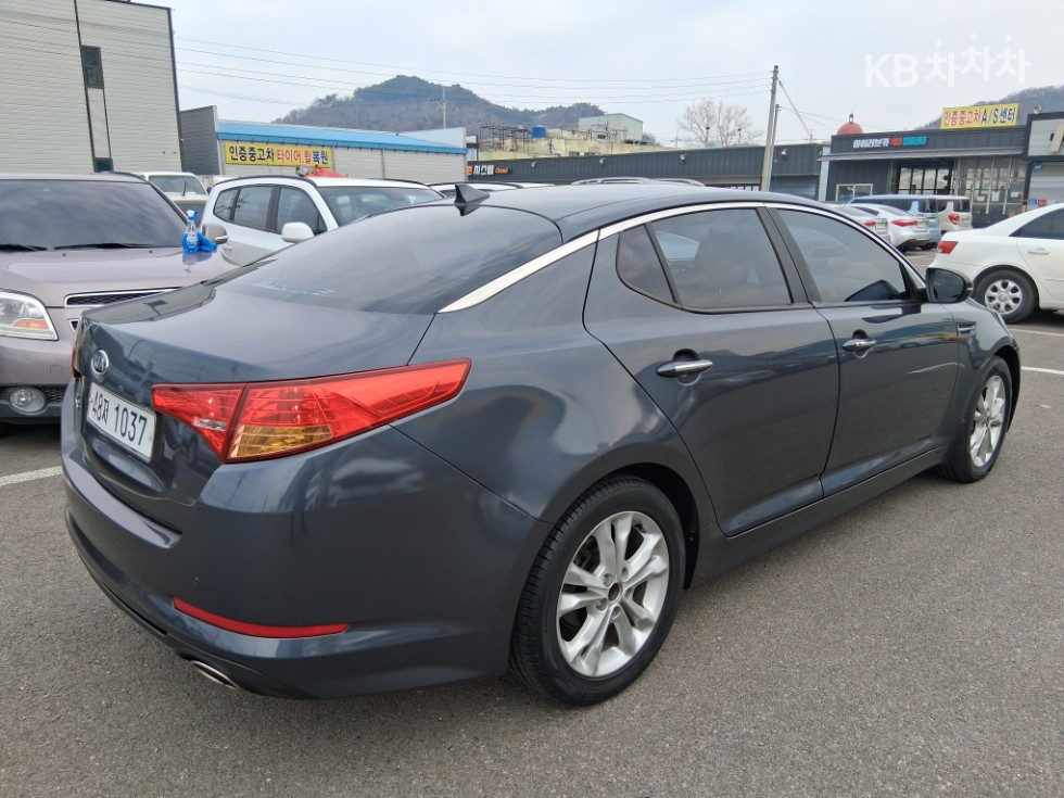 2011 - kia k5