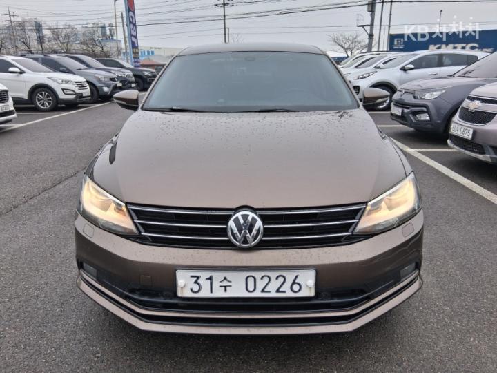 Volkswagen Jetta New 2.0 TDI BlueMotion 2