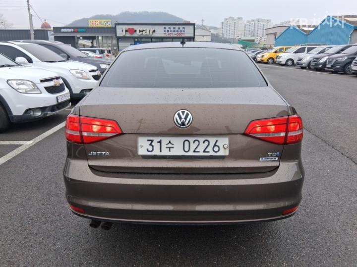 Volkswagen Jetta New 2.0 TDI BlueMotion 7