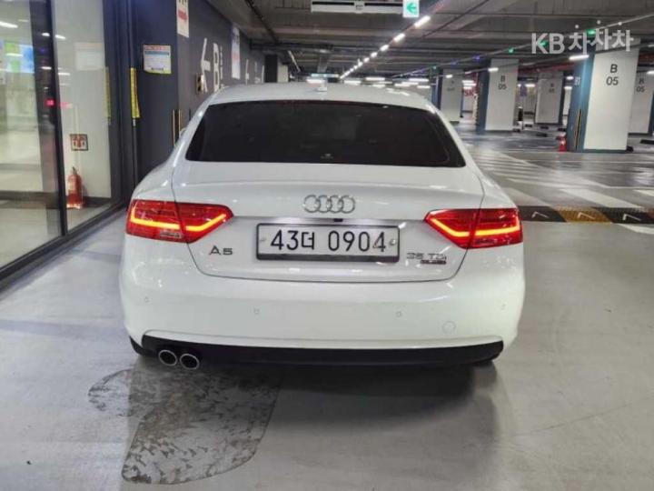 Audi A5 NEW 35 TDI Quattro Sportback 8TA 6