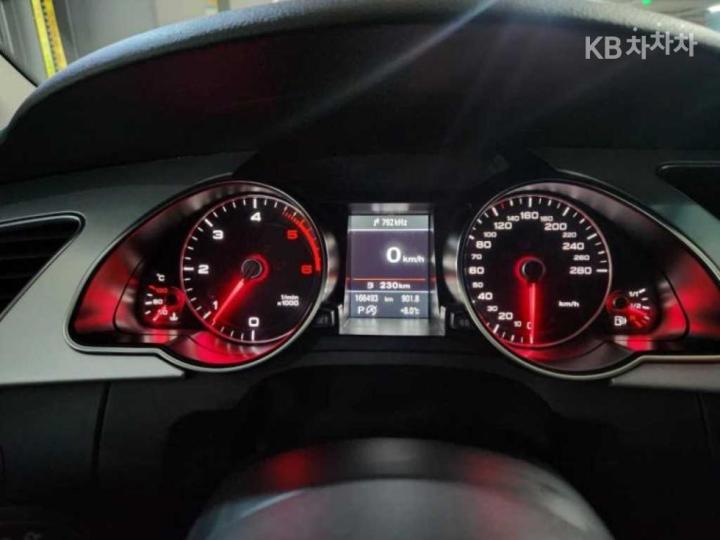 Audi A5 NEW 35 TDI Quattro Sportback 8TA 10