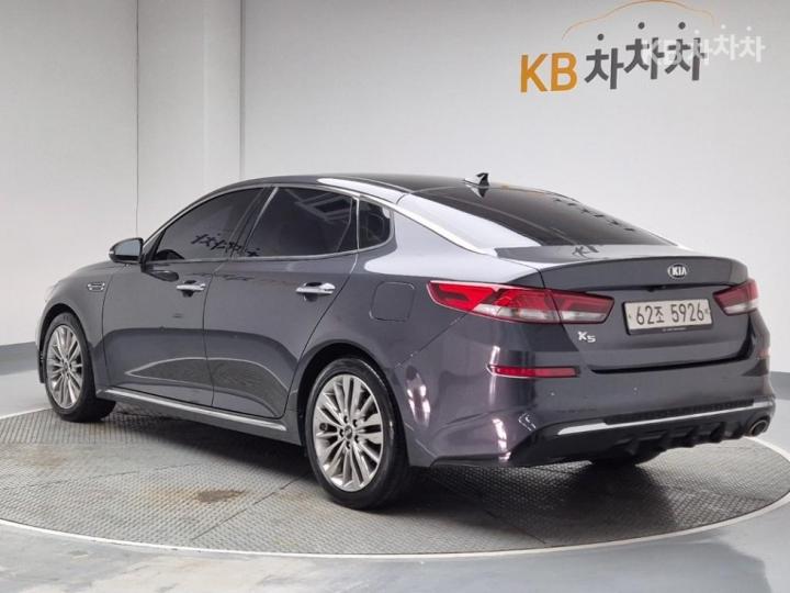 Kia K5 2.0 Gasoline Intelligent 3
