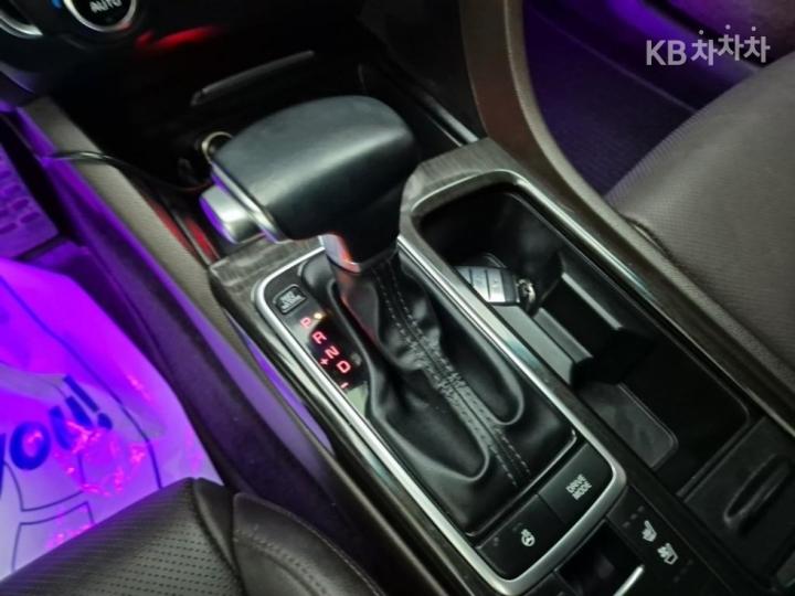 Kia K5 2.0 Gasoline Intelligent 9