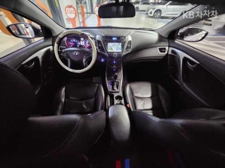 Hyundai Avante 1.6 VGT Modern Base Type 7