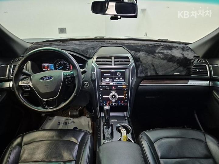 Ford Explorer New 2.3 EcoBoost 4WD Limited 8