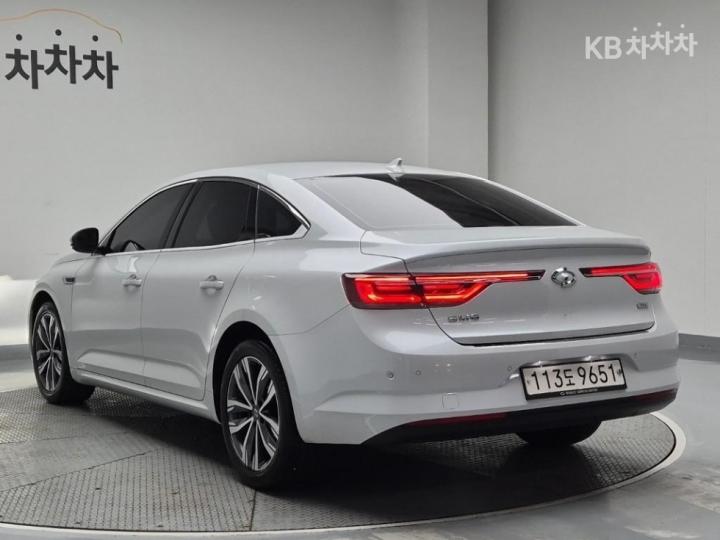 Renault SM6 1.3 TCe 260 LE 4