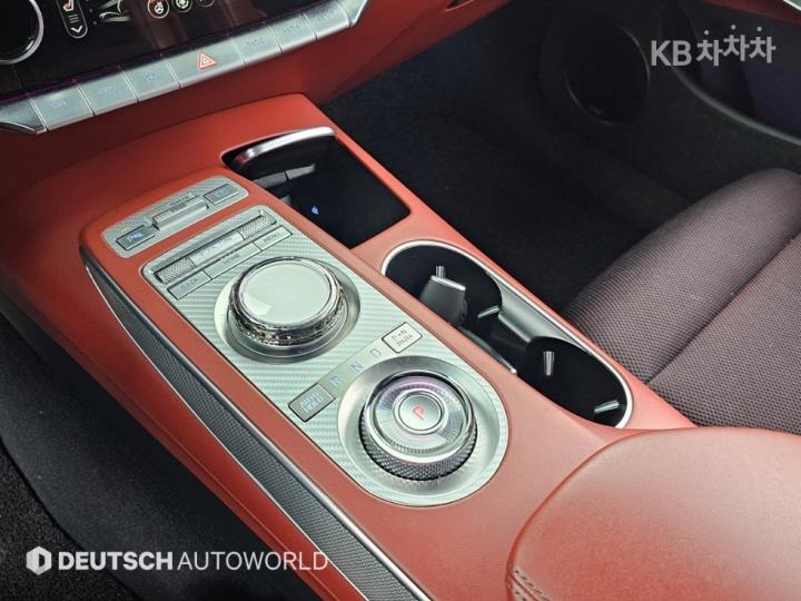 Genesis GV70 Diesel 2.2 Sport Package AWD 10