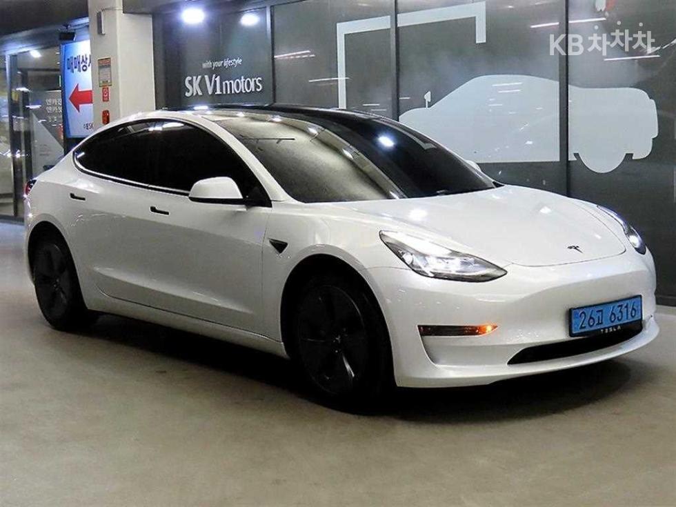 테슬라 Model 3 Highland