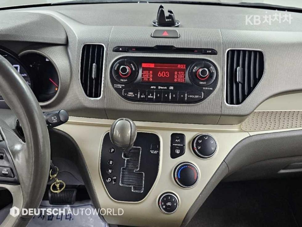 2013 - kia ray