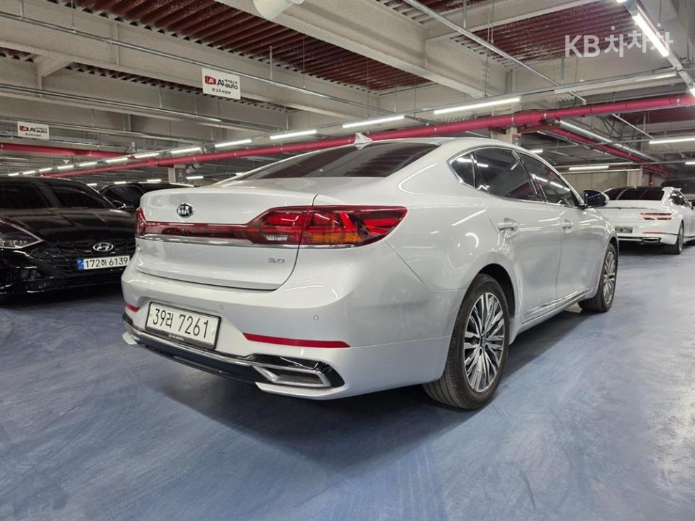 2020 - kia k7