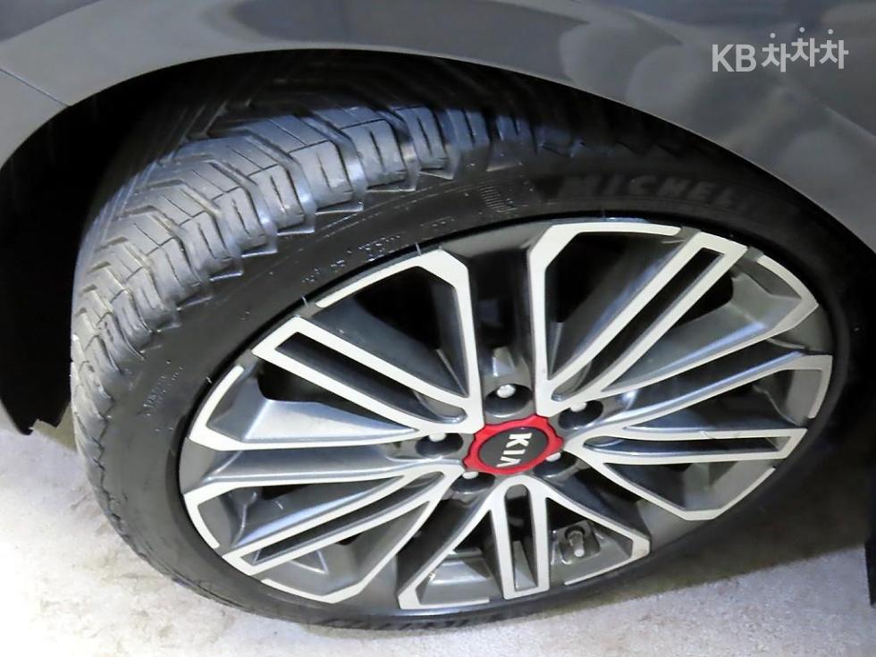 2019 - kia k3