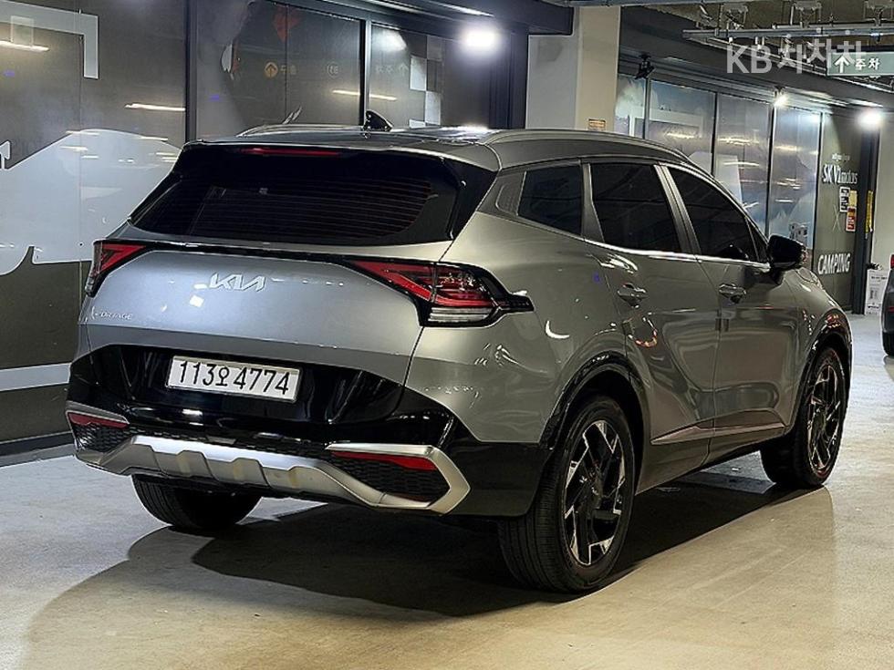 2022 - kia sportage