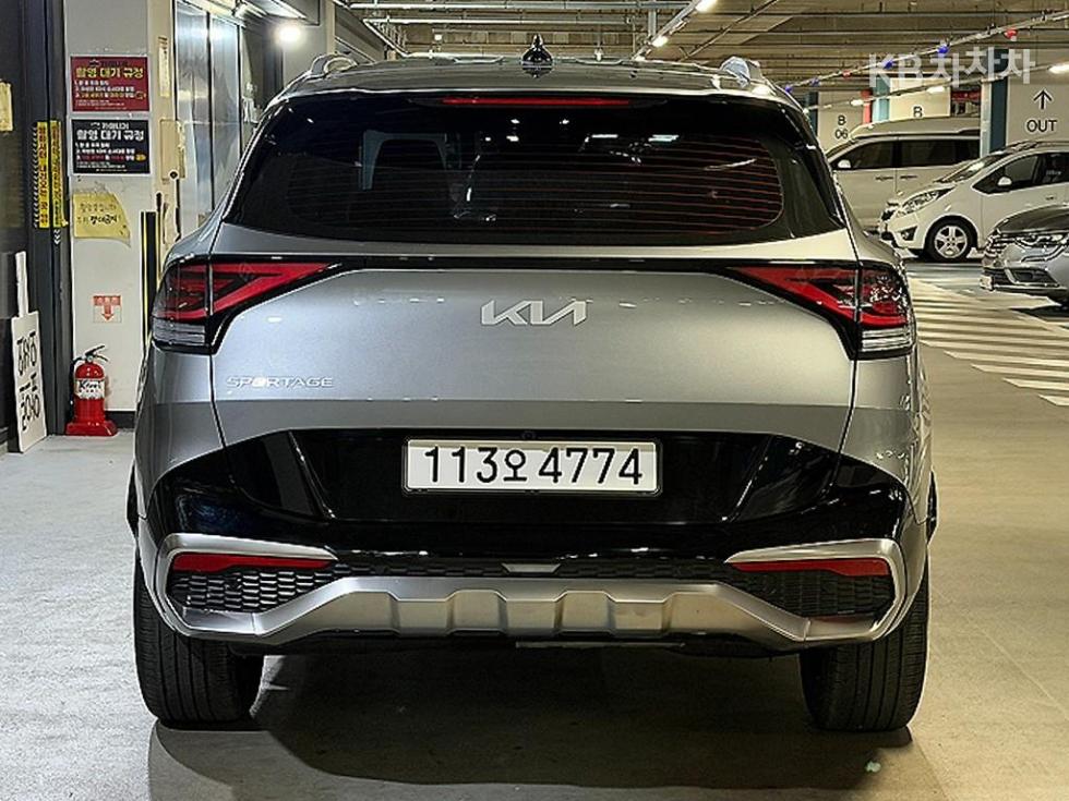 2022 - kia sportage