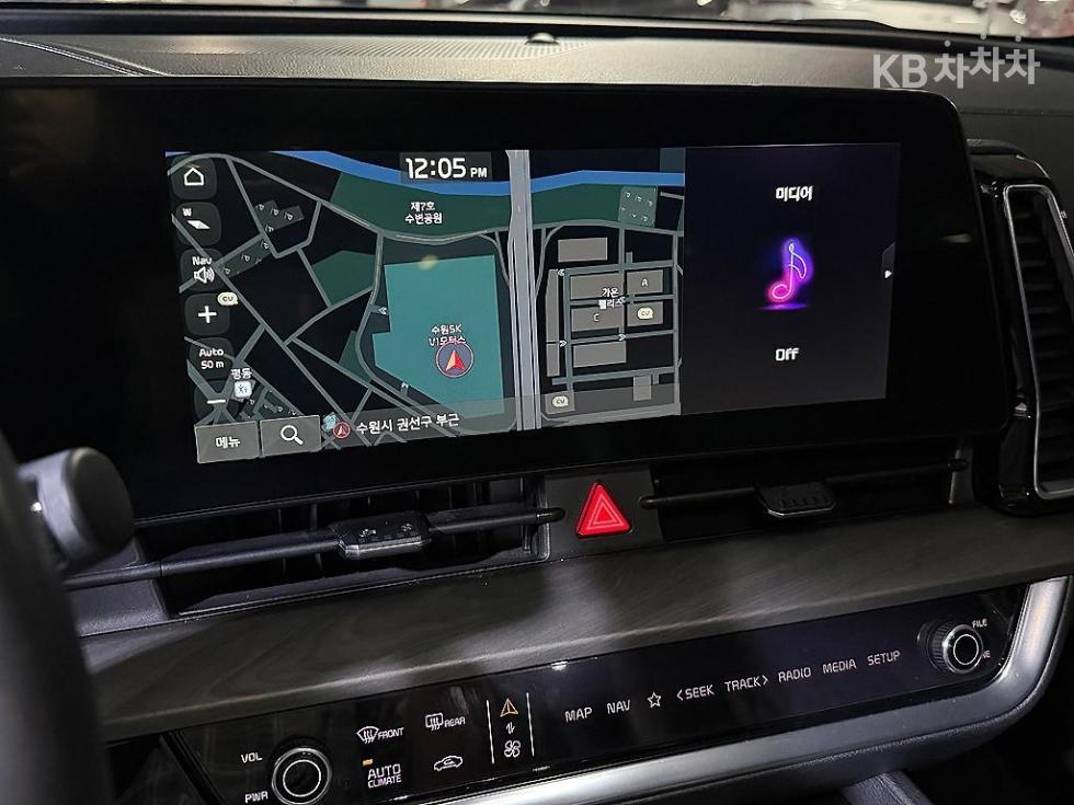 2022 - kia sportage