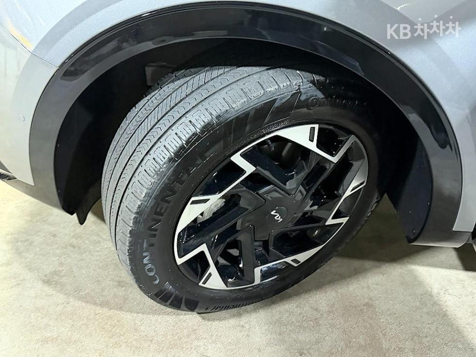 2022 - kia sportage