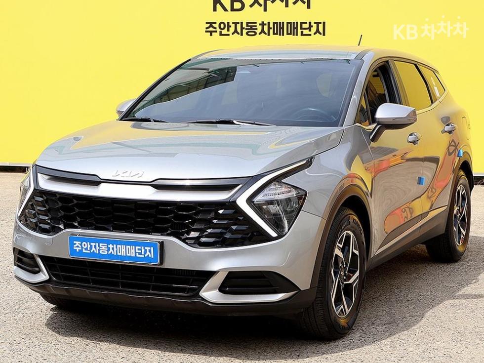 2023 - kia sportage
