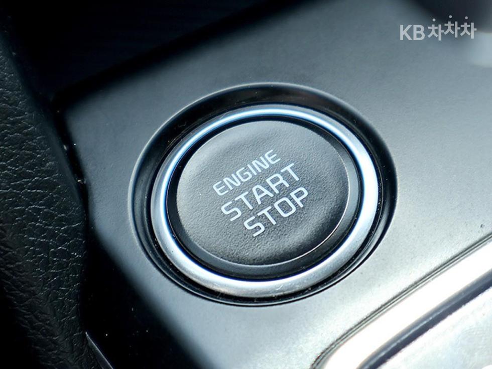 2023 - kia sportage
