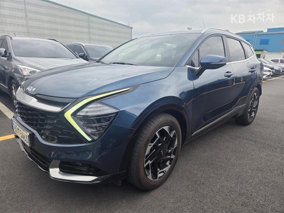 2022 - kia sportage