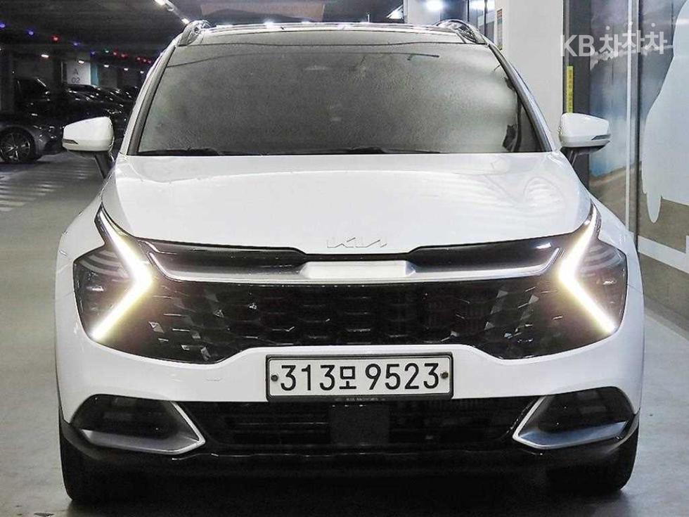 2022 - kia sportage