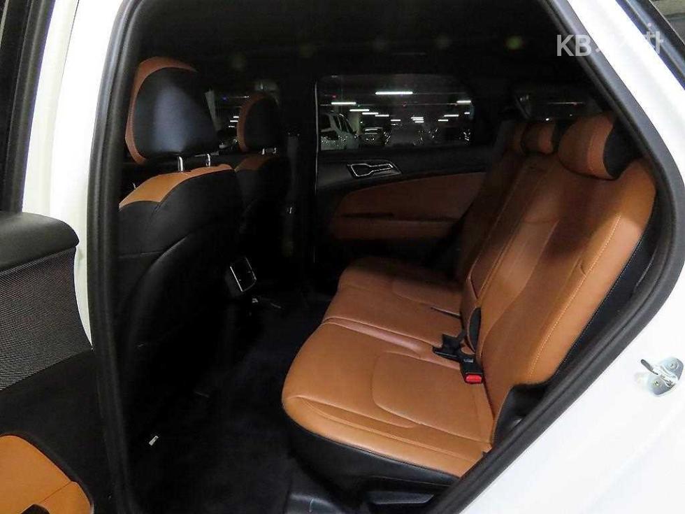 2022 - kia sportage