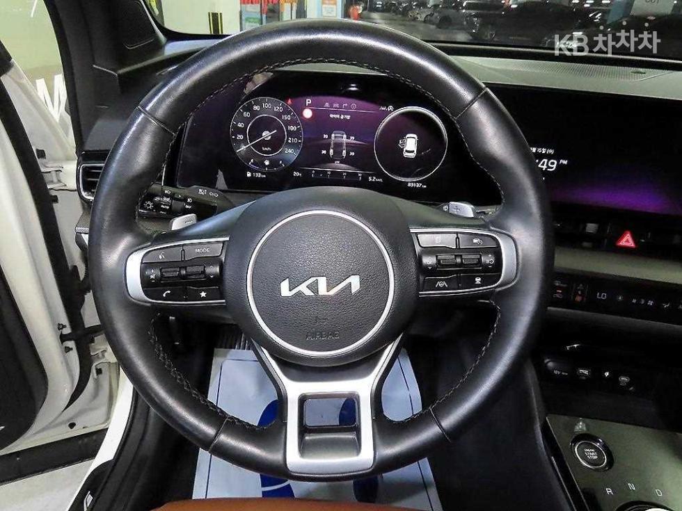 2022 - kia sportage