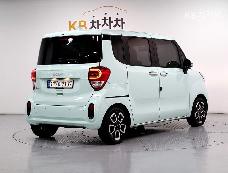 2022 - kia ray