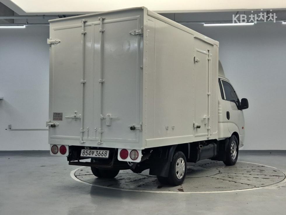 2018 - kia bongo iii