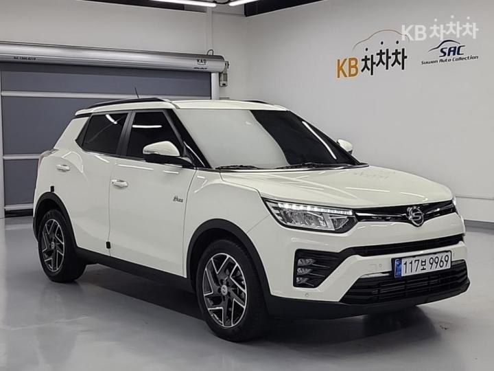 KG Mobility (Ssangyong) Tivoli Gasoline V3 2WD Base Type 5