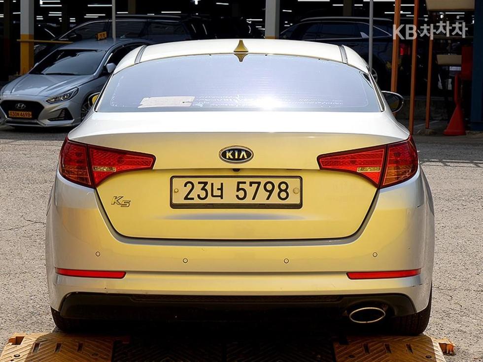 2011 - kia k5