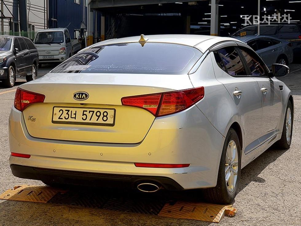 2011 - kia k5