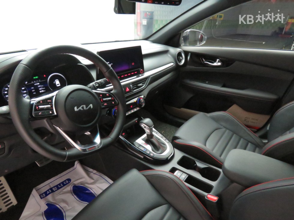 2022 - kia k3