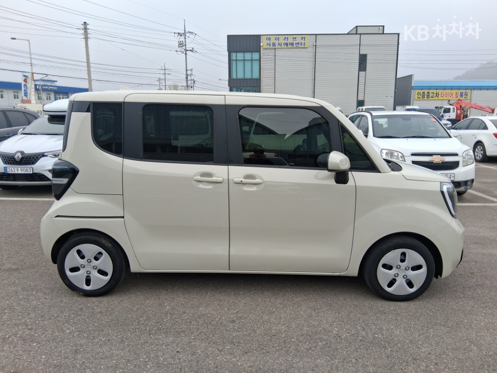 2025 - kia kia