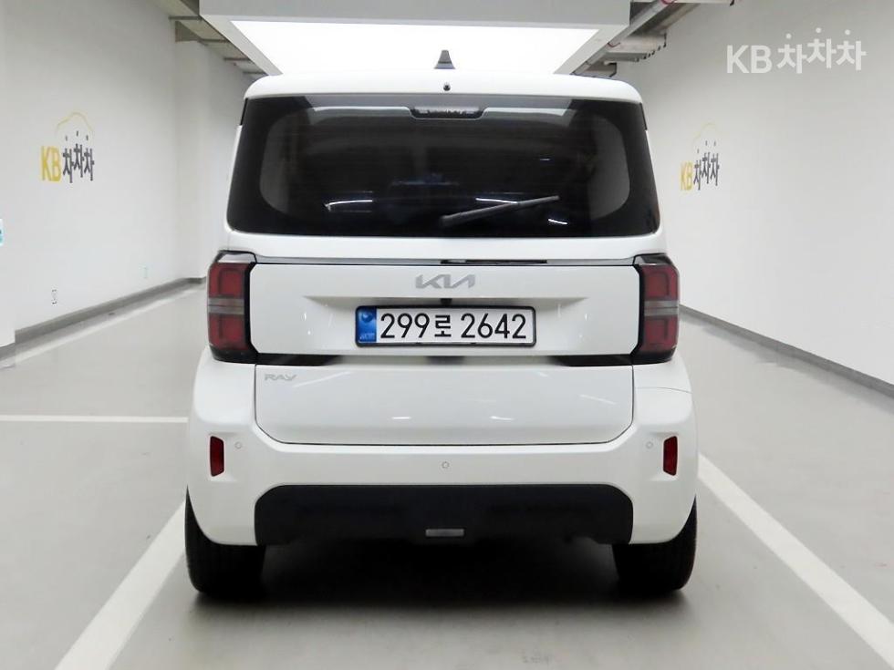 2025 - kia kia