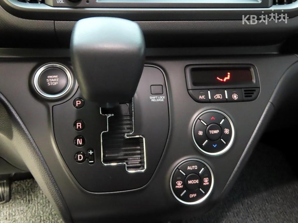 2025 - kia kia