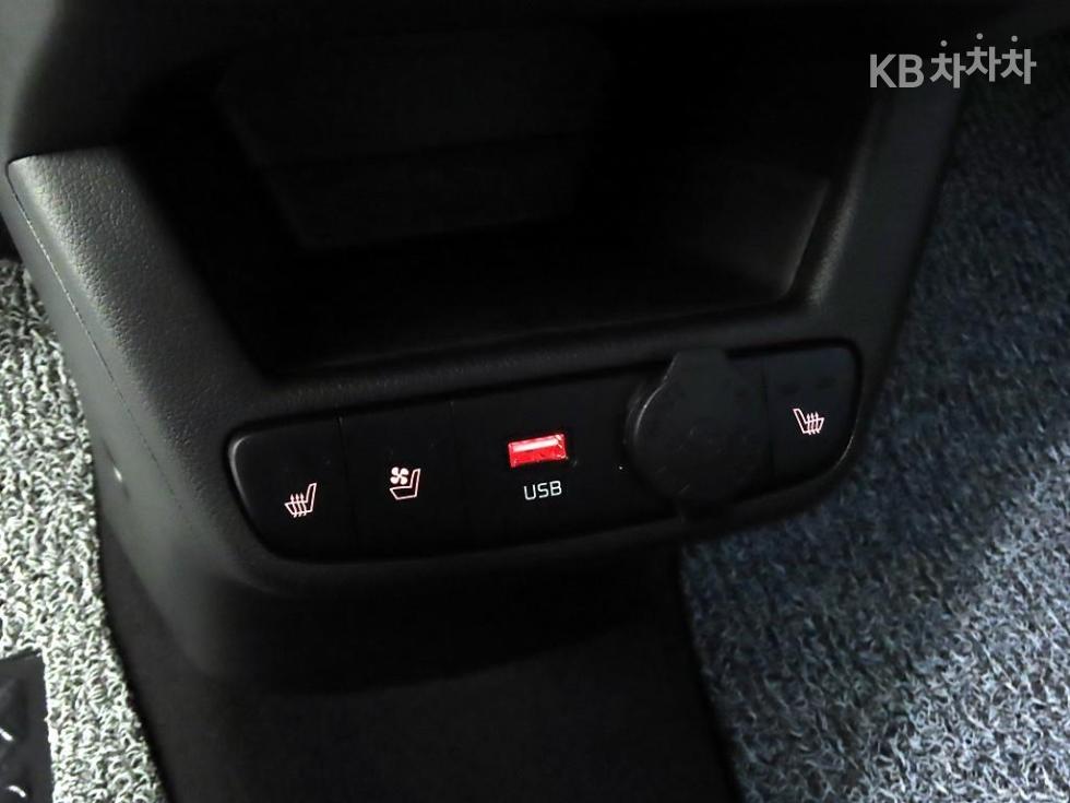 2025 - kia kia