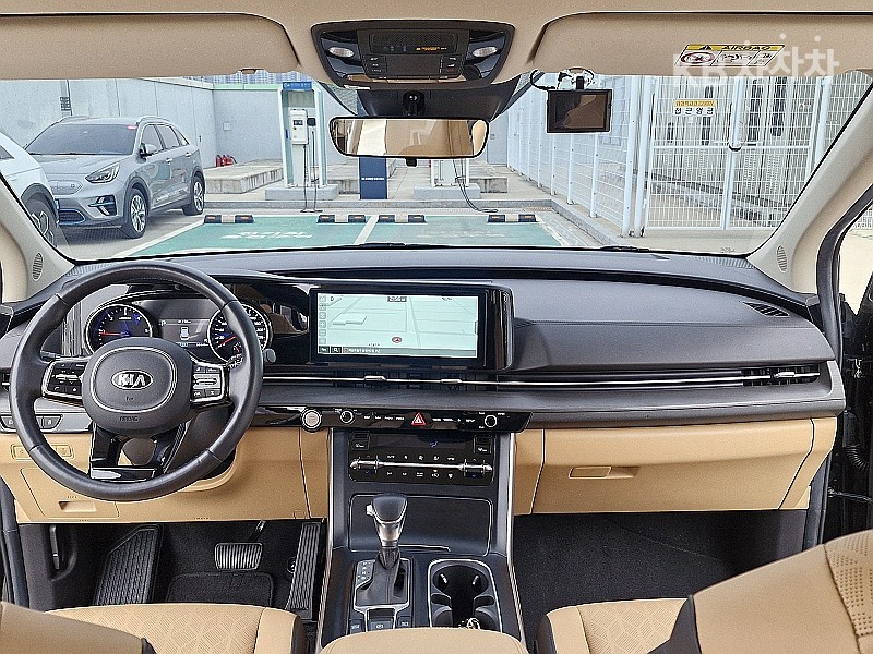 2021 - kia carnival