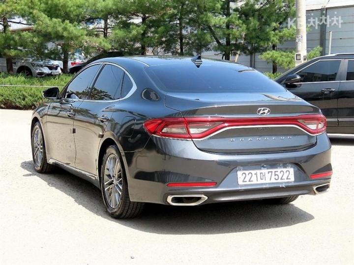 Hyundai Grandeur — miniaturë 3
