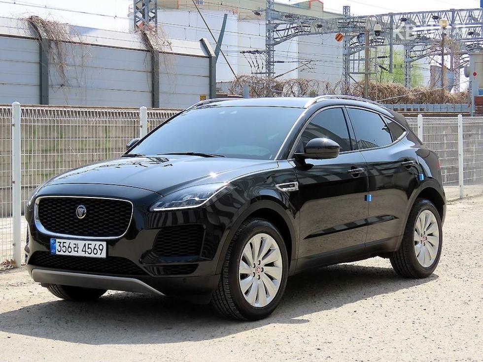 2020 - jaguar e-pace