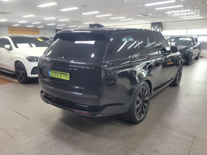 Land Rover Range Rover — miniaturë 4