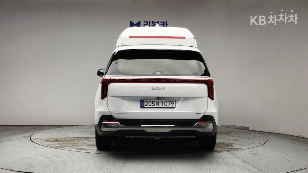 2025 - kia carnival