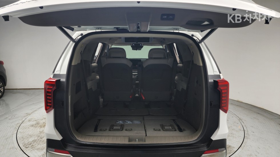 2025 - kia carnival