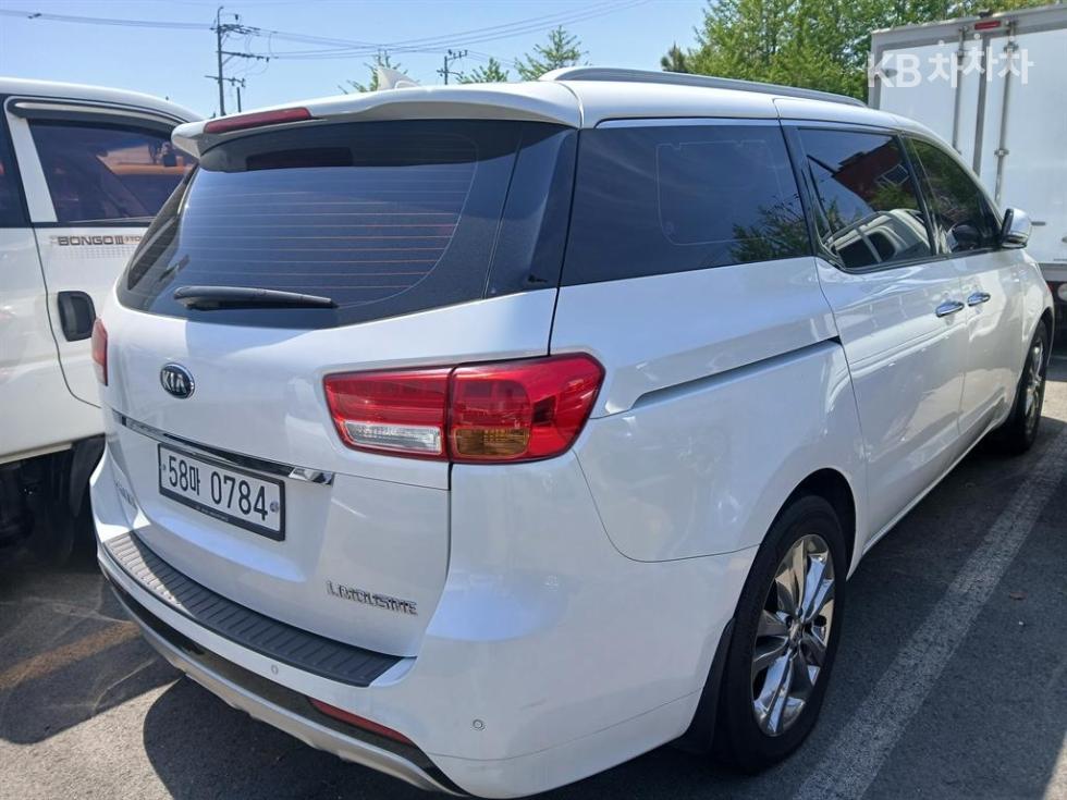 2016 - kia carnival