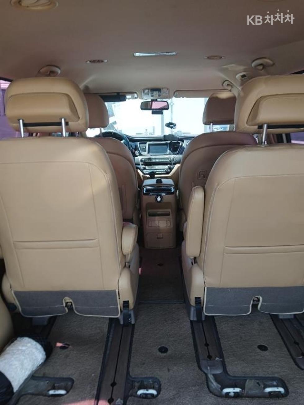 2016 - kia carnival