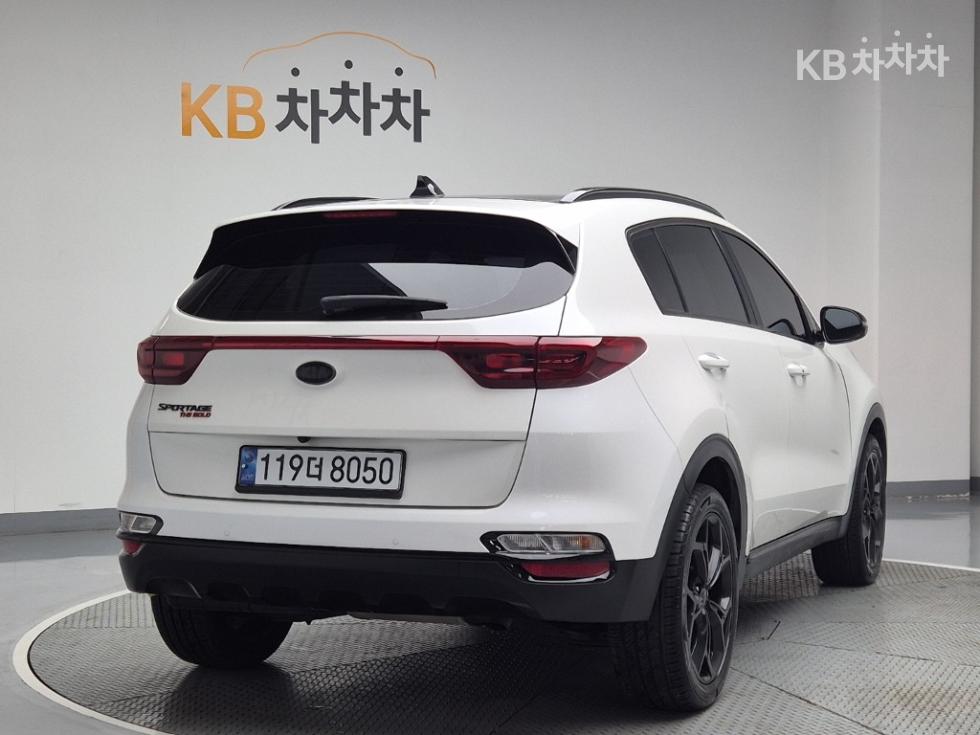 2021 - kia sportage