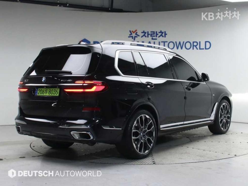 BMW X7 — miniaturë 2