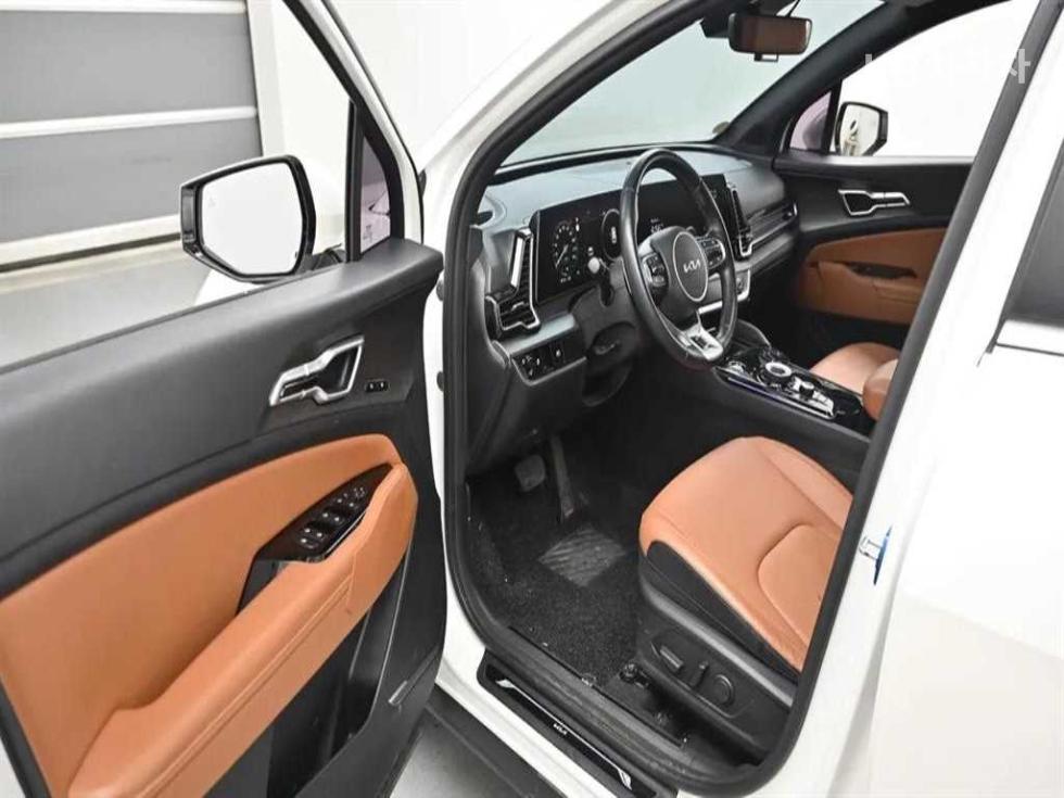 2022 - kia sportage